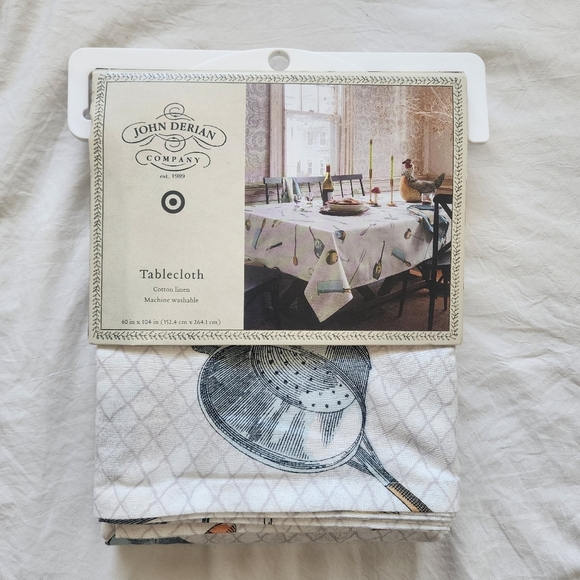 White Tablecloth - Picture 1 of 5